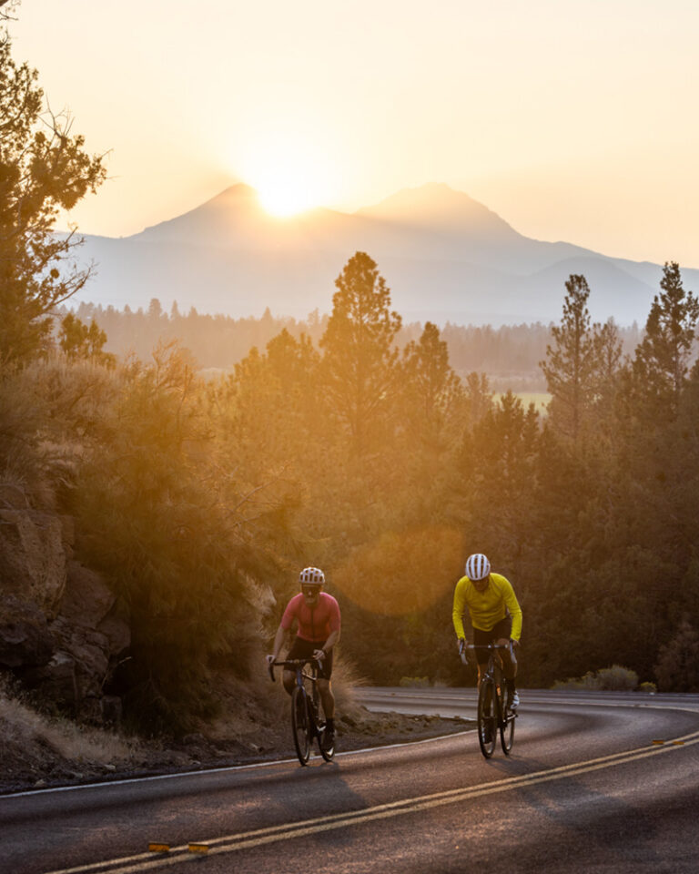 Mountain views with road cyclists in Bend, Oregon