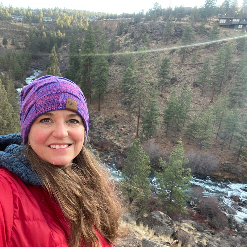 Blogger Tawna takes a rare dog-free hike through wintery Riley Ranch to enjoy Deschutes River views.