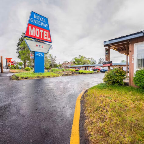Royal Gateway Motel in Bend, OR